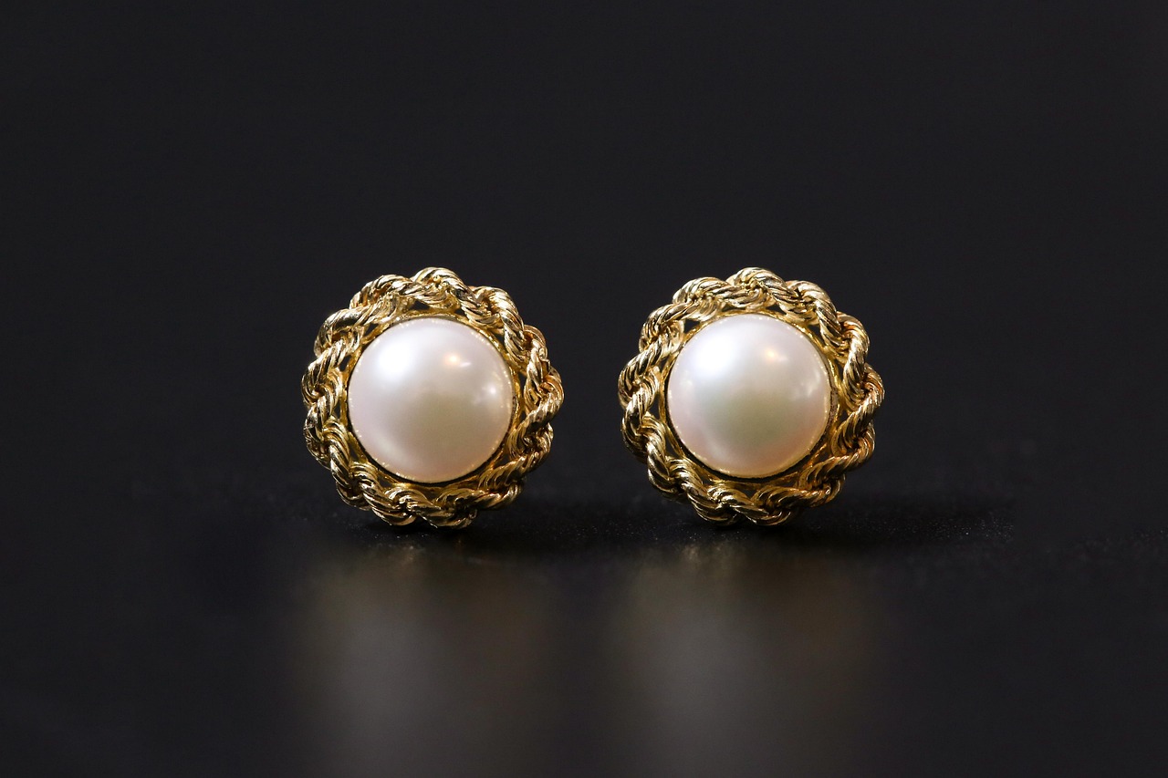 Lab Grown Diamond Earrings: A Modern Buyer’s Guide